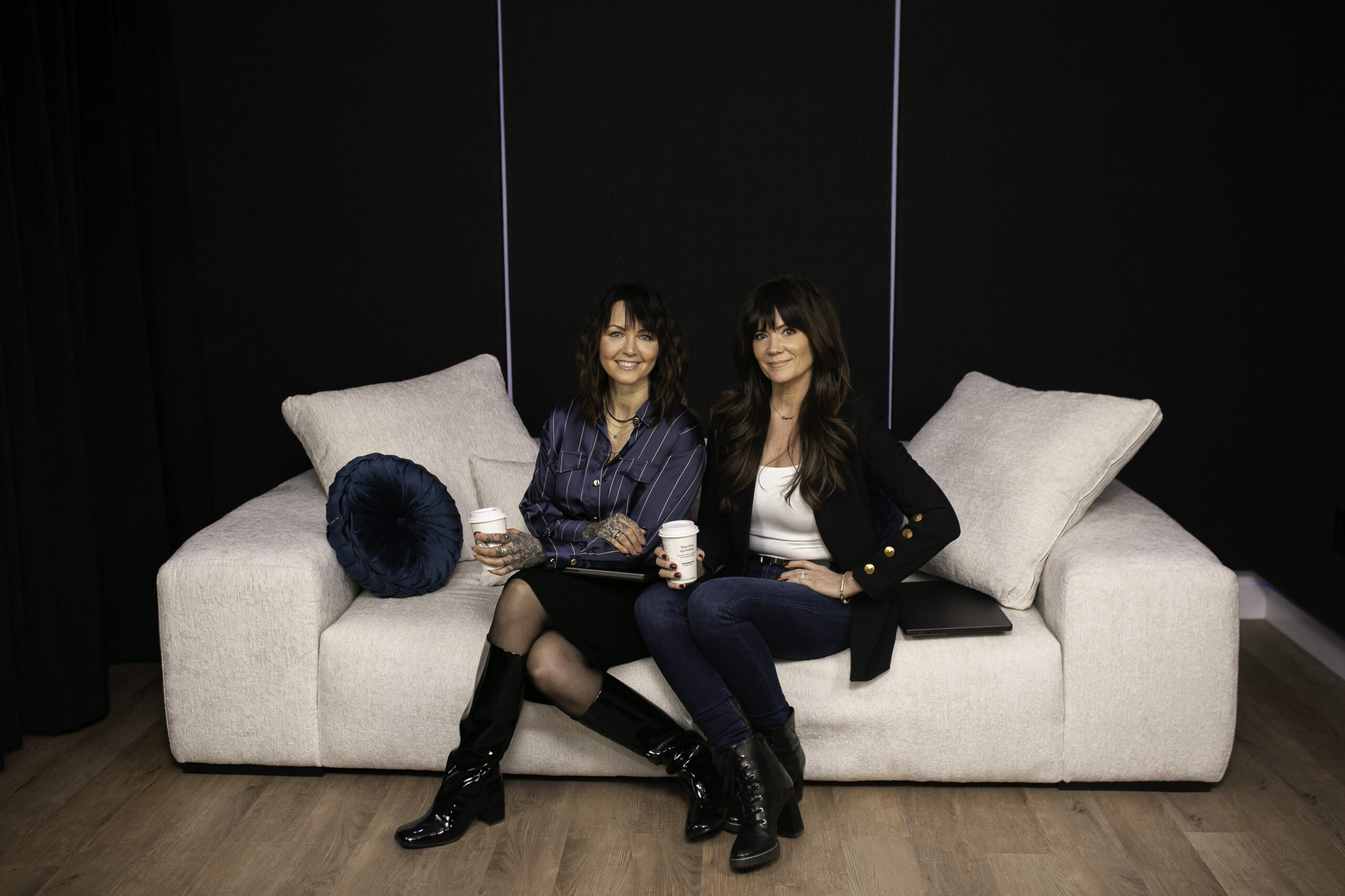 christin-amber-couch